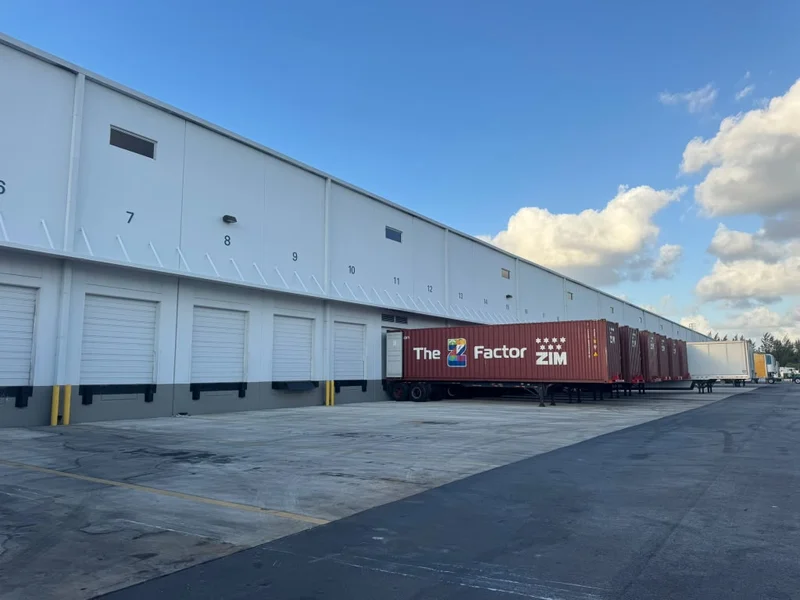 Más de 50 puertas de muelle